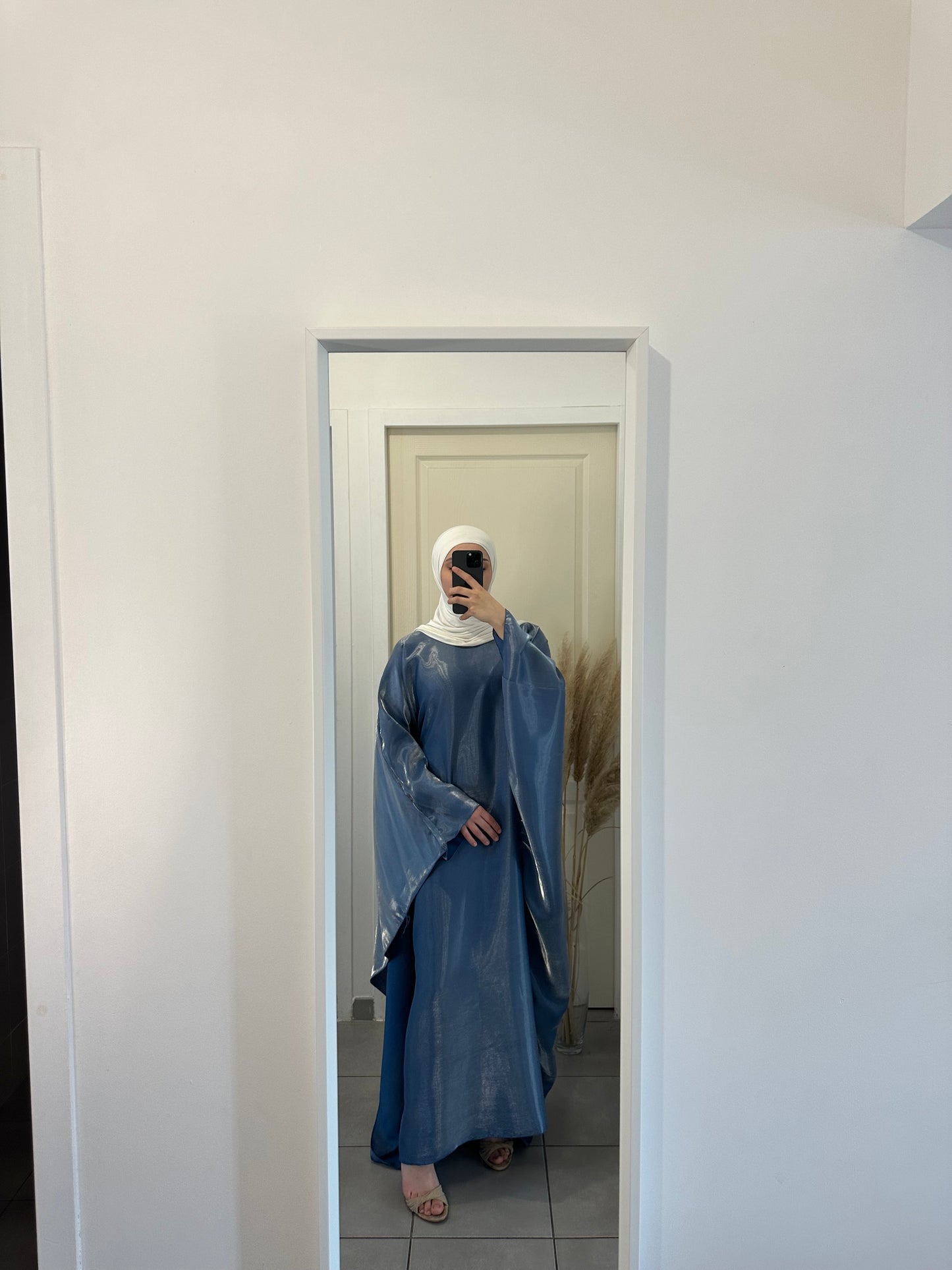 Abaya Lara